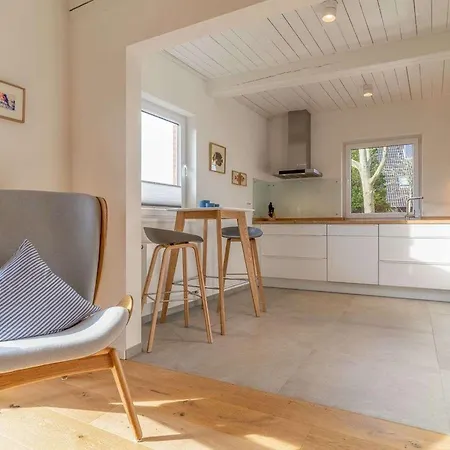 Seapoint By Interhome * Tating